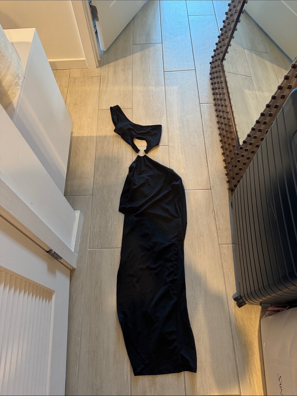 SHEIN Elegant Black Cutout One-Shoulder Dress